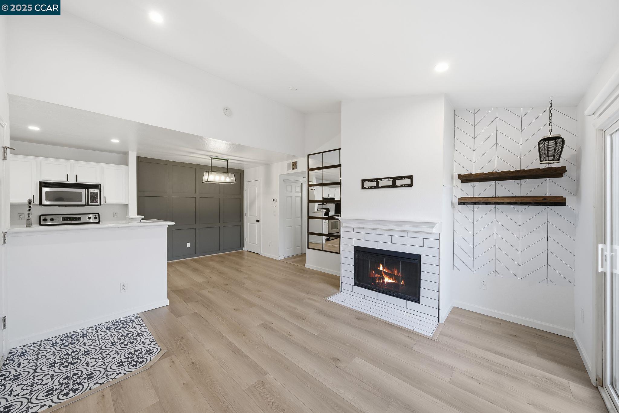 Detail Gallery Image 6 of 35 For 130 Reflections Dr #28,  San Ramon,  CA 94583 - 2 Beds | 1 Baths