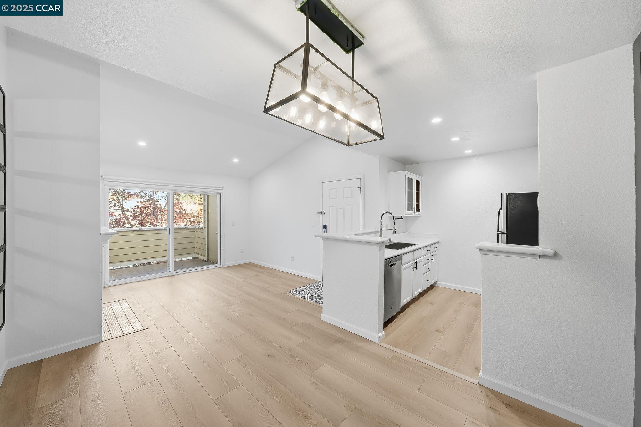 Detail Gallery Image 9 of 35 For 130 Reflections Dr #28,  San Ramon,  CA 94583 - 2 Beds | 1 Baths