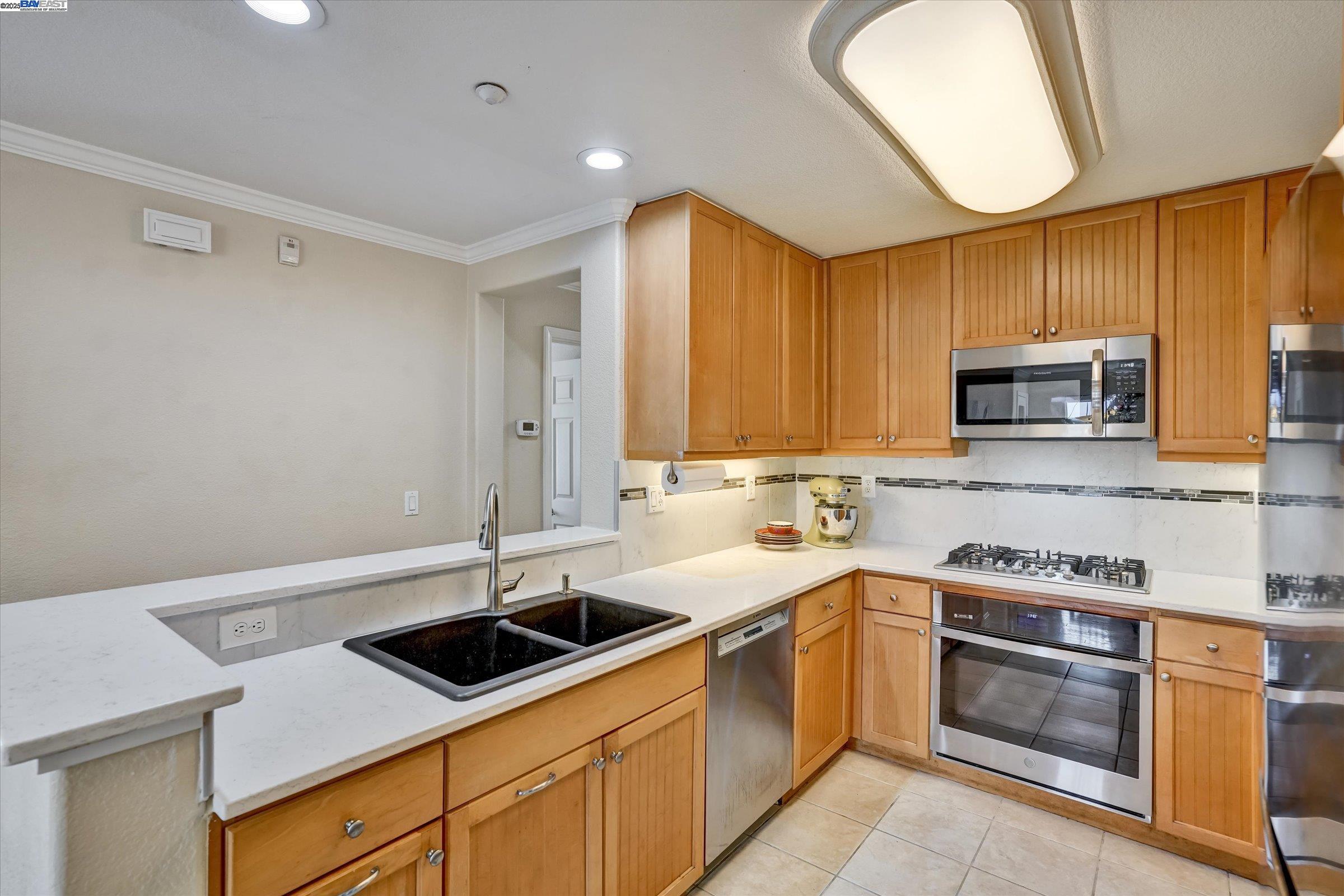 Detail Gallery Image 18 of 44 For 46 Meritage Cmn #202,  Livermore,  CA 94551 - 3 Beds | 2 Baths