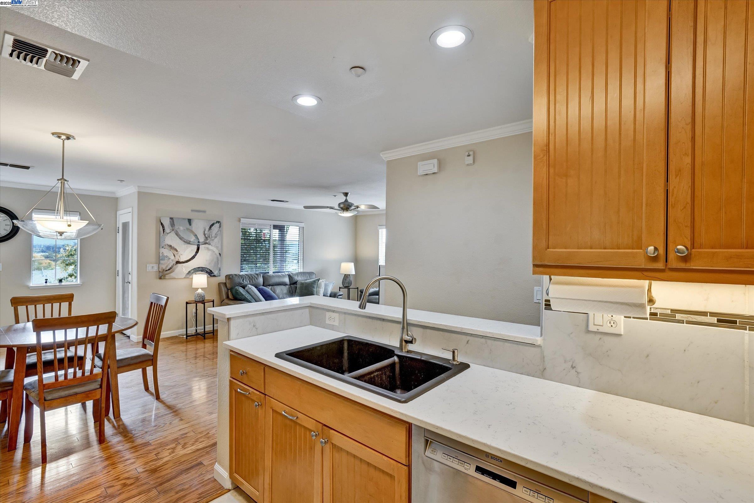 Detail Gallery Image 19 of 44 For 46 Meritage Cmn #202,  Livermore,  CA 94551 - 3 Beds | 2 Baths