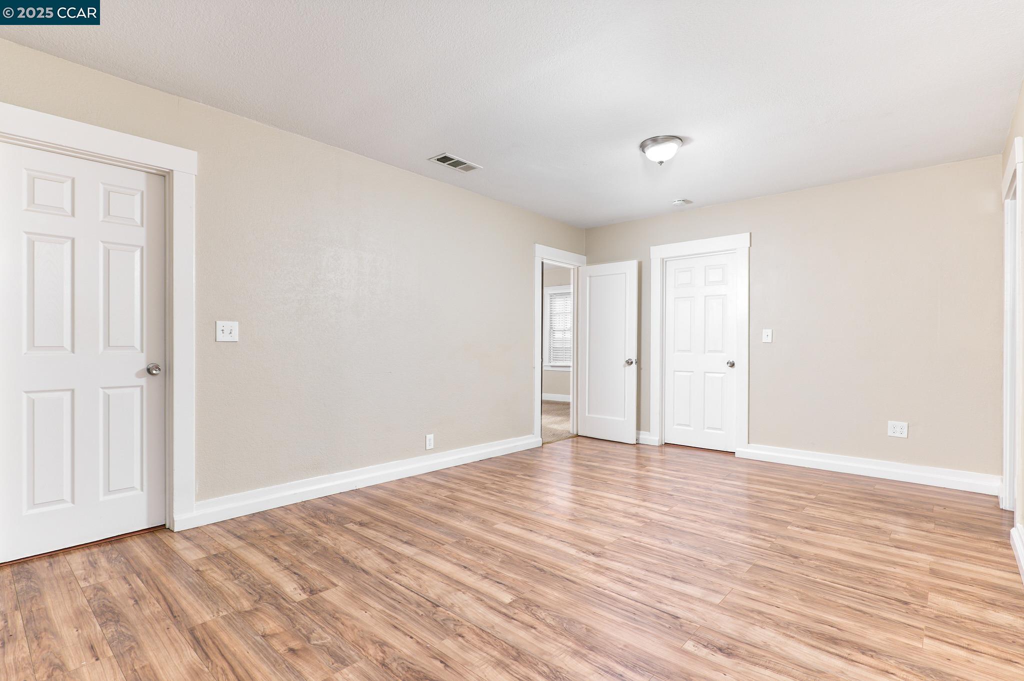 Detail Gallery Image 13 of 26 For 135 N 5th St, Rio Vista,  CA 94571 - 3 Beds | 2 Baths