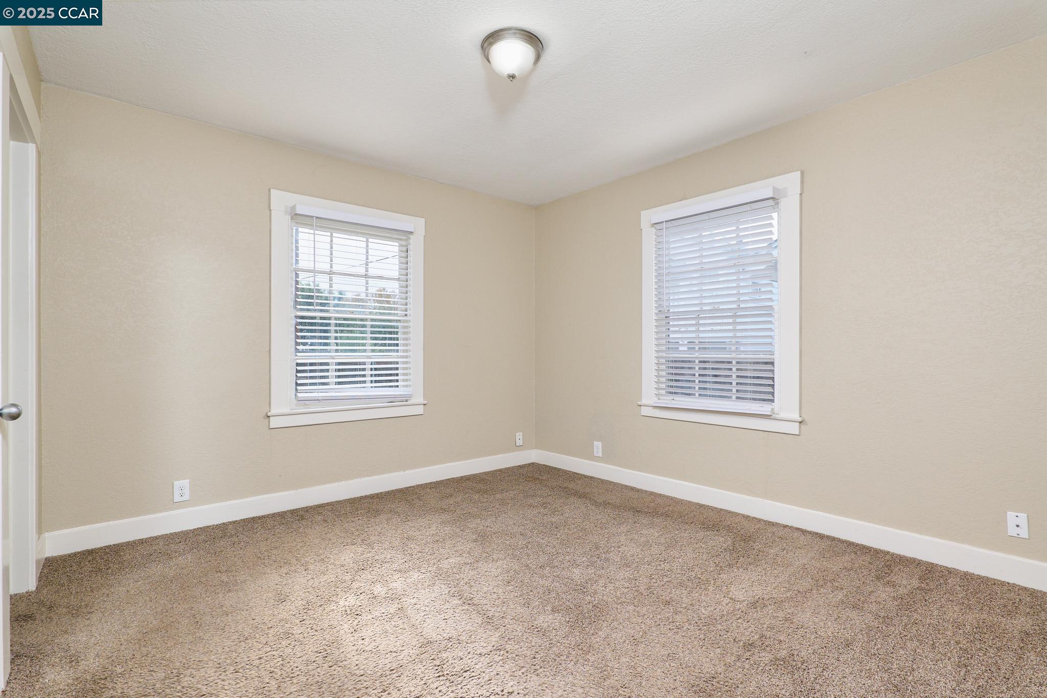 Detail Gallery Image 20 of 26 For 135 N 5th St, Rio Vista,  CA 94571 - 3 Beds | 2 Baths