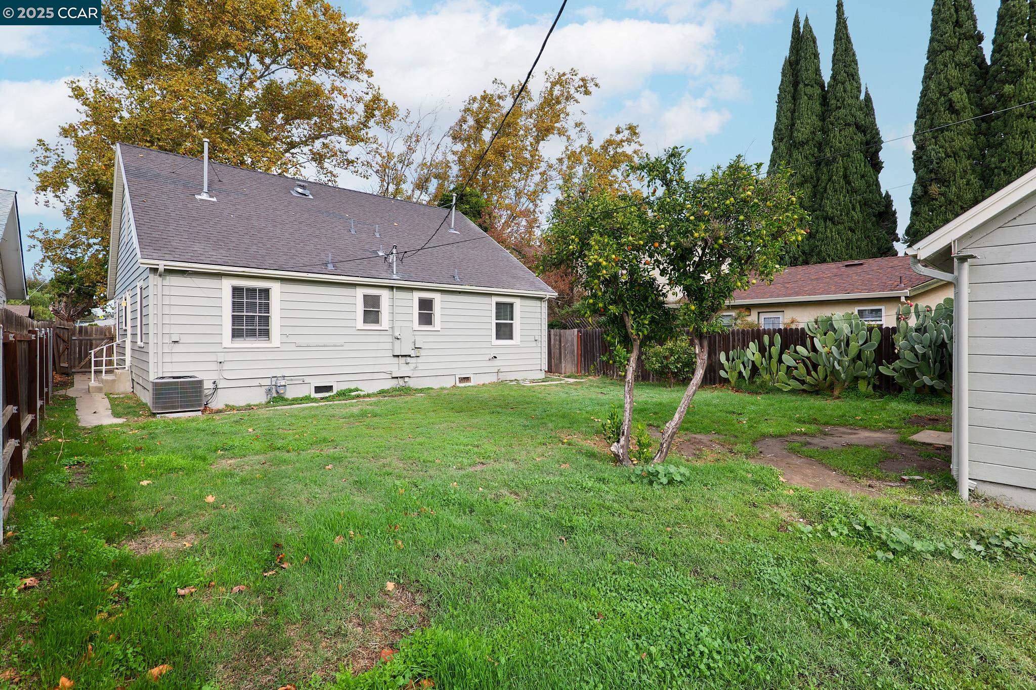 Detail Gallery Image 24 of 26 For 135 N 5th St, Rio Vista,  CA 94571 - 3 Beds | 2 Baths