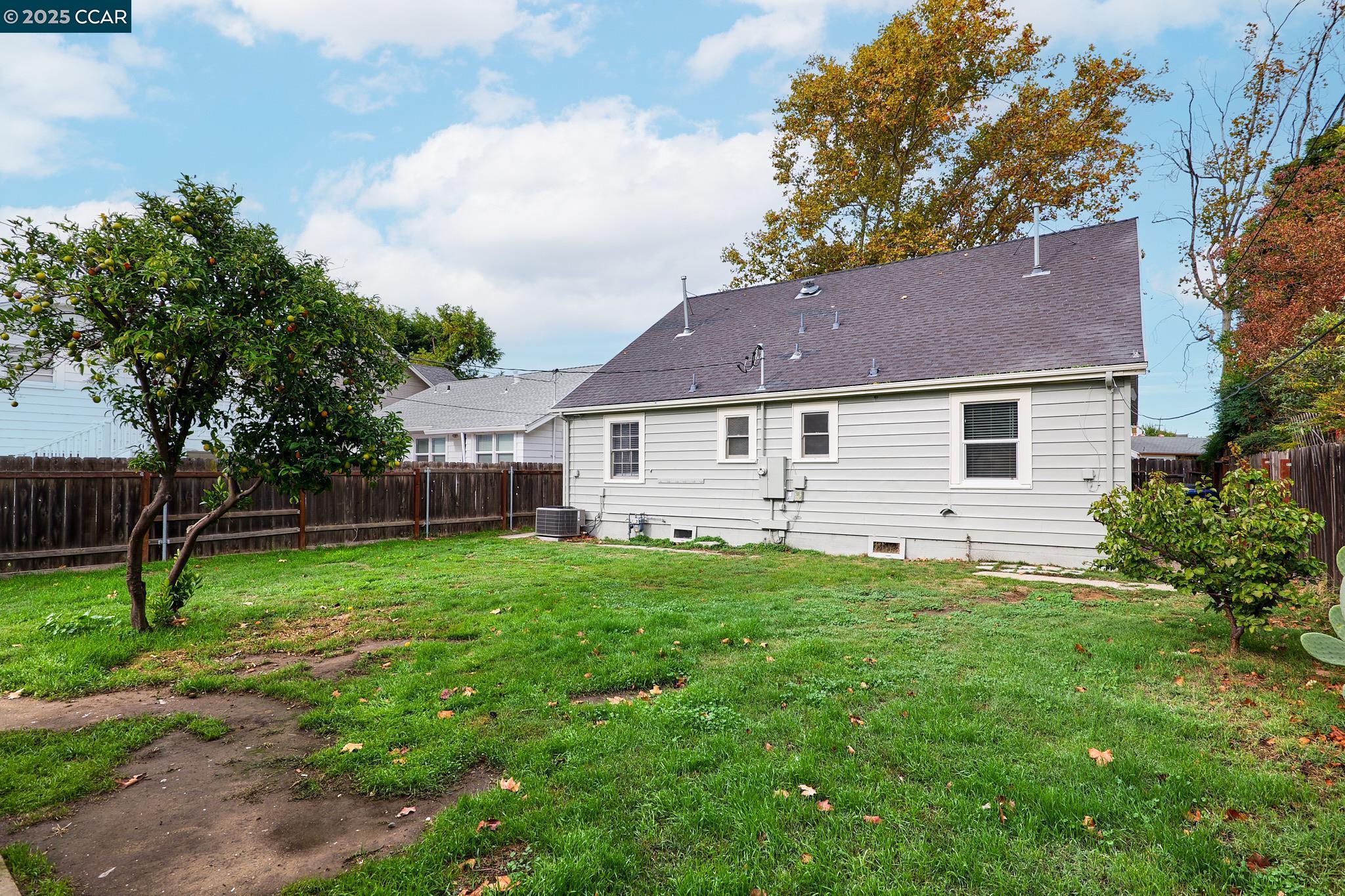 Detail Gallery Image 25 of 26 For 135 N 5th St, Rio Vista,  CA 94571 - 3 Beds | 2 Baths