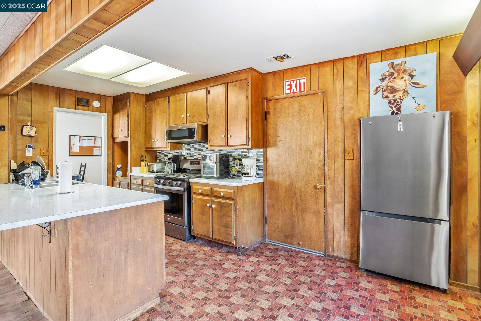 Detail Gallery Image 11 of 23 For 1316 Lincoln St, Fairfield,  CA 94533 - 3 Beds | 1 Baths