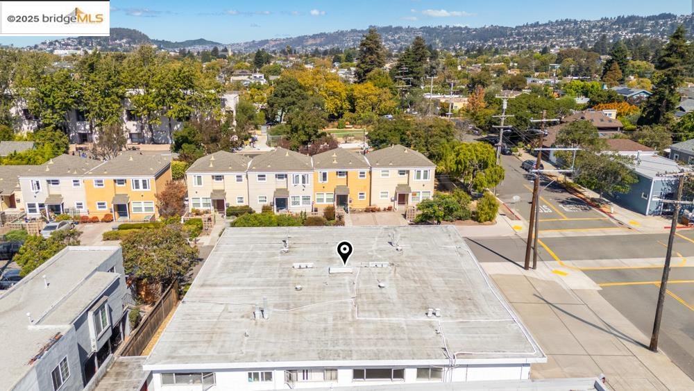 Detail Gallery Image 15 of 21 For 1728 Curtis St, Berkeley,  CA 94702 - – Beds | – Baths