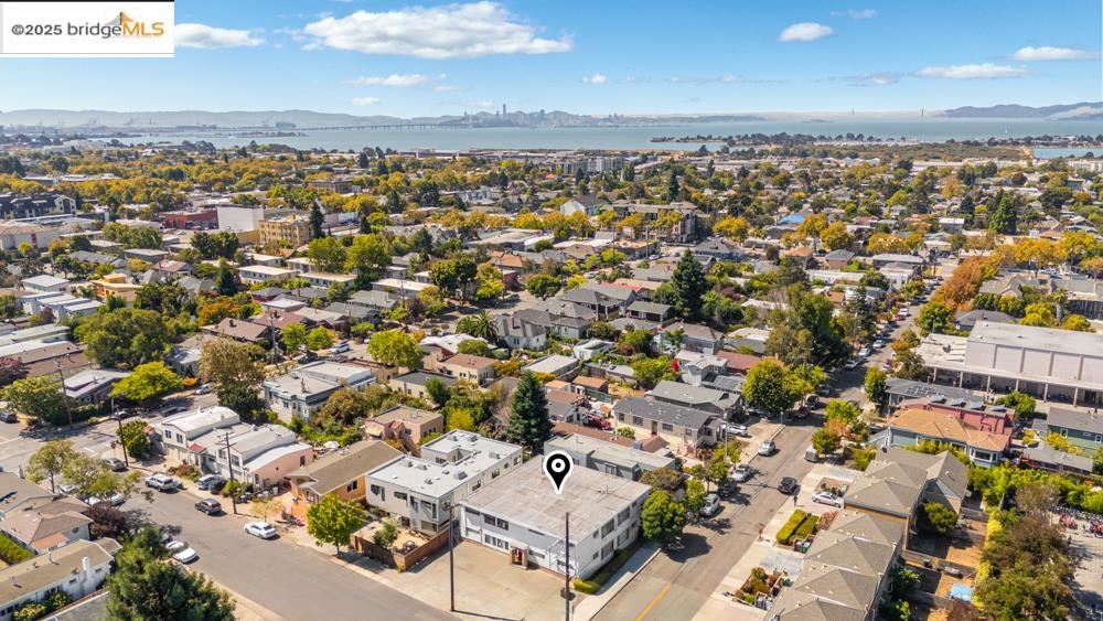 Detail Gallery Image 16 of 21 For 1728 Curtis St, Berkeley,  CA 94702 - – Beds | – Baths