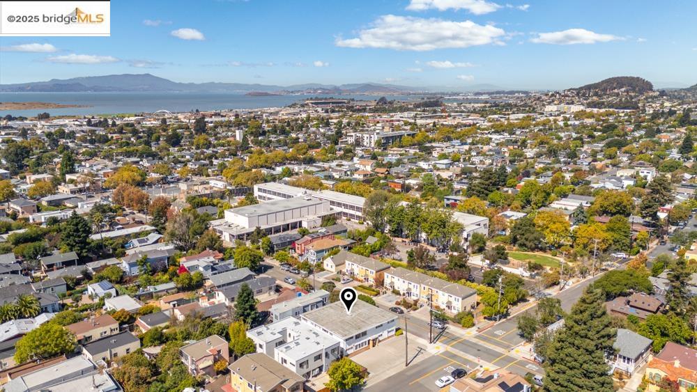 Detail Gallery Image 17 of 21 For 1728 Curtis St, Berkeley,  CA 94702 - – Beds | – Baths