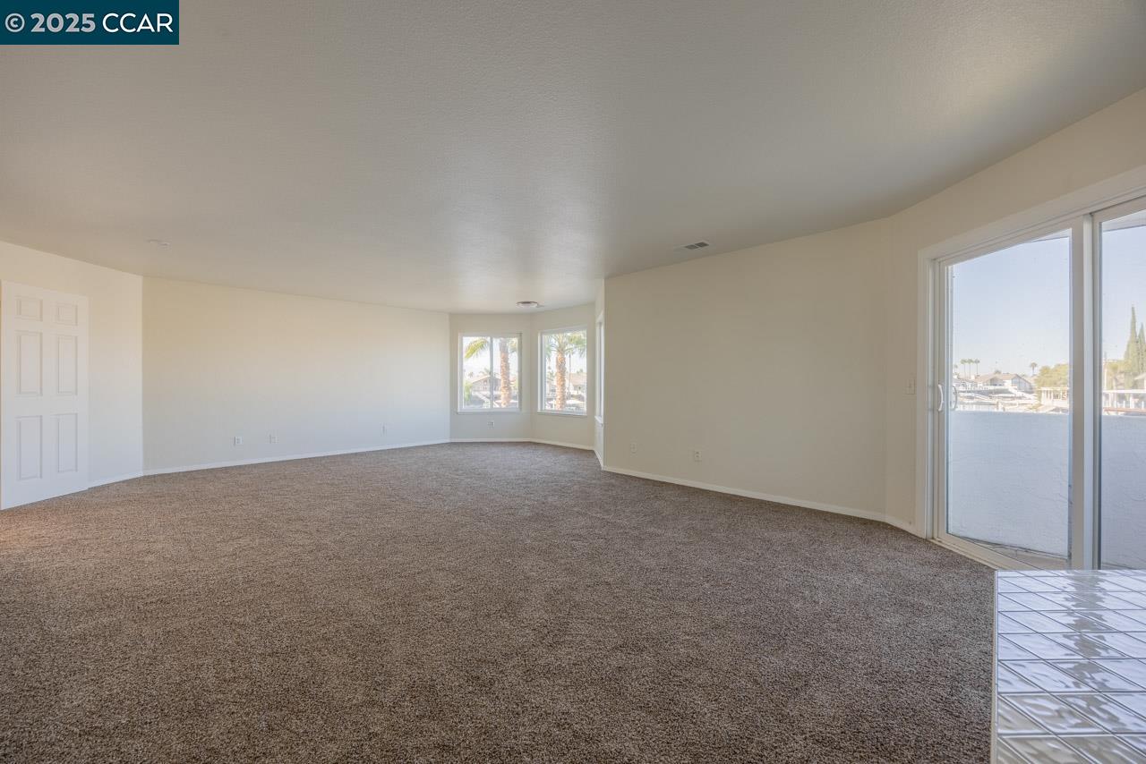 Detail Gallery Image 14 of 37 For 4305 Monterey Ct, Discovery Bay,  CA 94505 - 3 Beds | 2/1 Baths