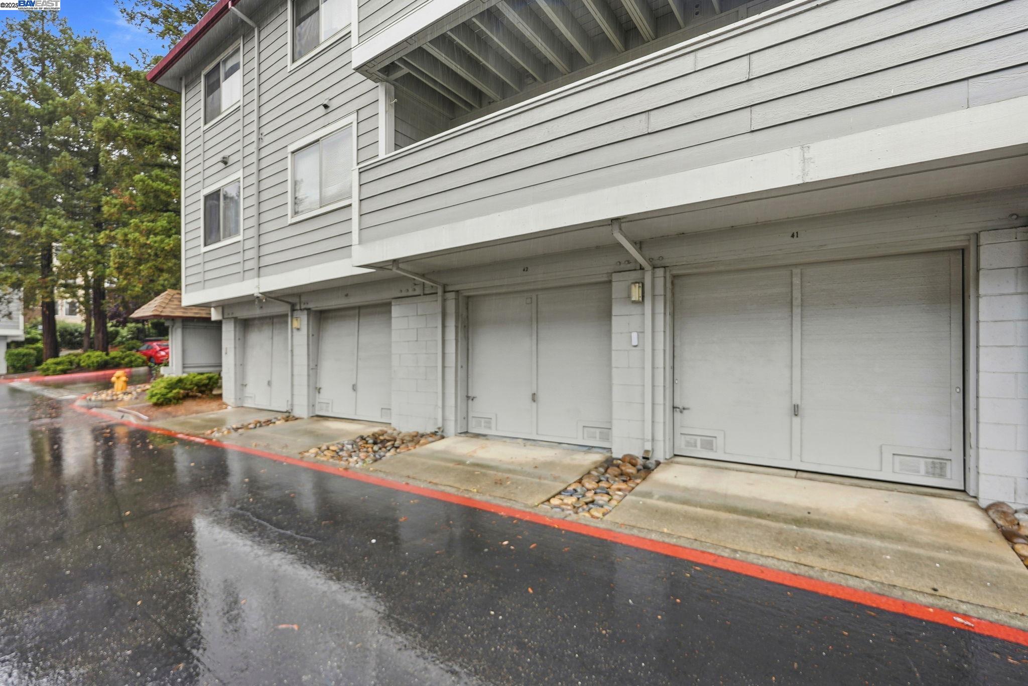 Detail Gallery Image 18 of 21 For 655 River Oak Way #42,  Hayward,  CA 94544 - 1 Beds | 1 Baths