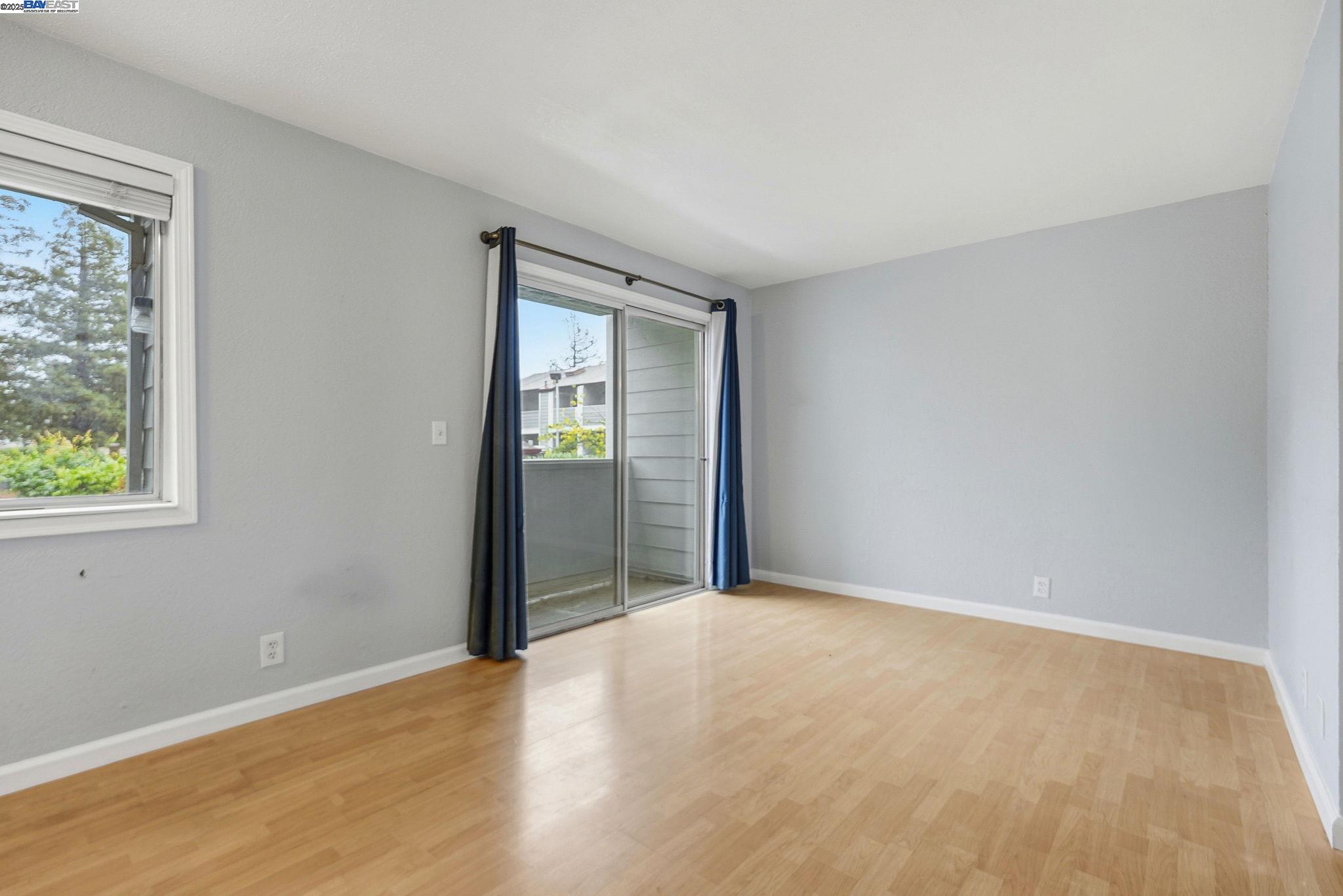 Detail Gallery Image 8 of 21 For 655 River Oak Way #42,  Hayward,  CA 94544 - 1 Beds | 1 Baths