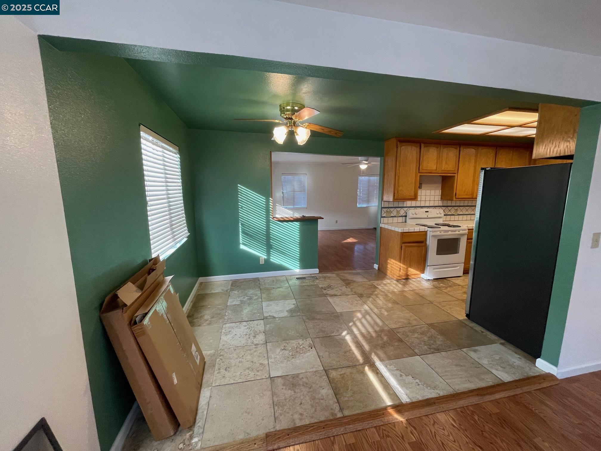 Detail Gallery Image 16 of 22 For 300 Concord St, Vallejo,  CA 94591 - 3 Beds | 2 Baths