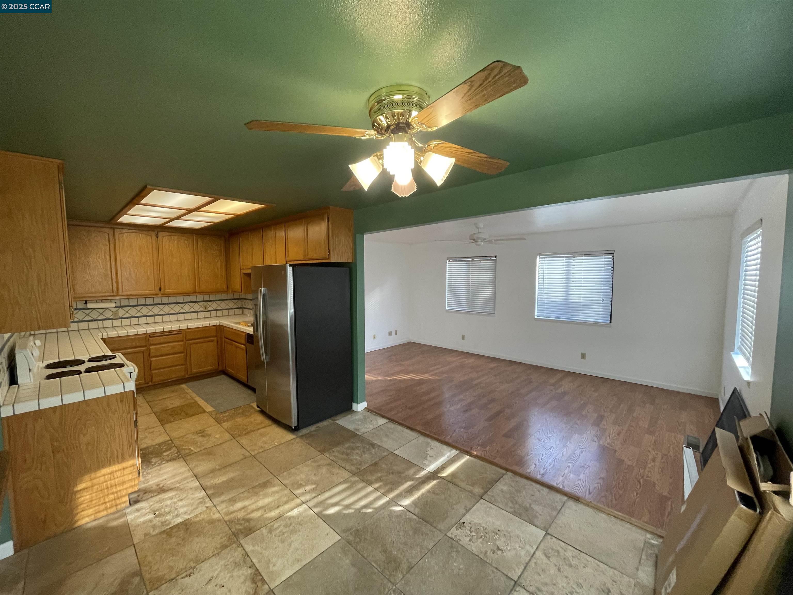 Detail Gallery Image 17 of 22 For 300 Concord St, Vallejo,  CA 94591 - 3 Beds | 2 Baths