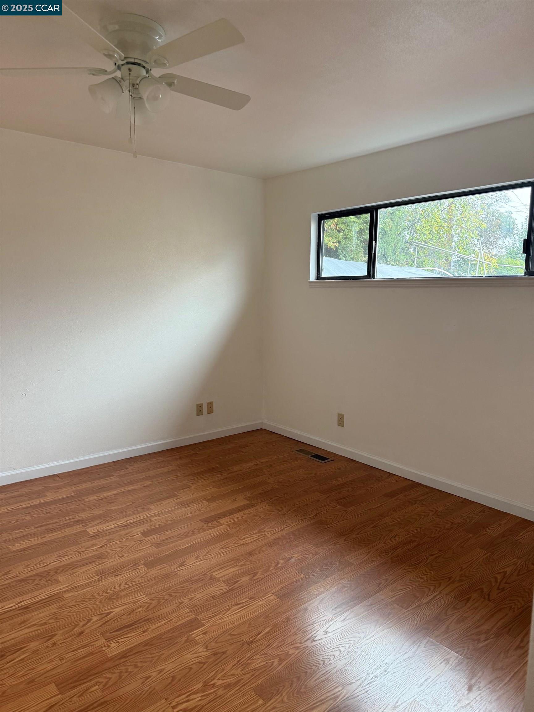 Detail Gallery Image 7 of 22 For 300 Concord St, Vallejo,  CA 94591 - 3 Beds | 2 Baths