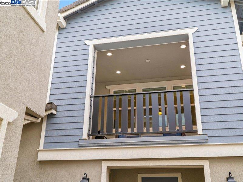 Detail Gallery Image 4 of 40 For 17353 Morning View Drive, Lathrop,  CA 95330 - 3 Beds | 2 Baths