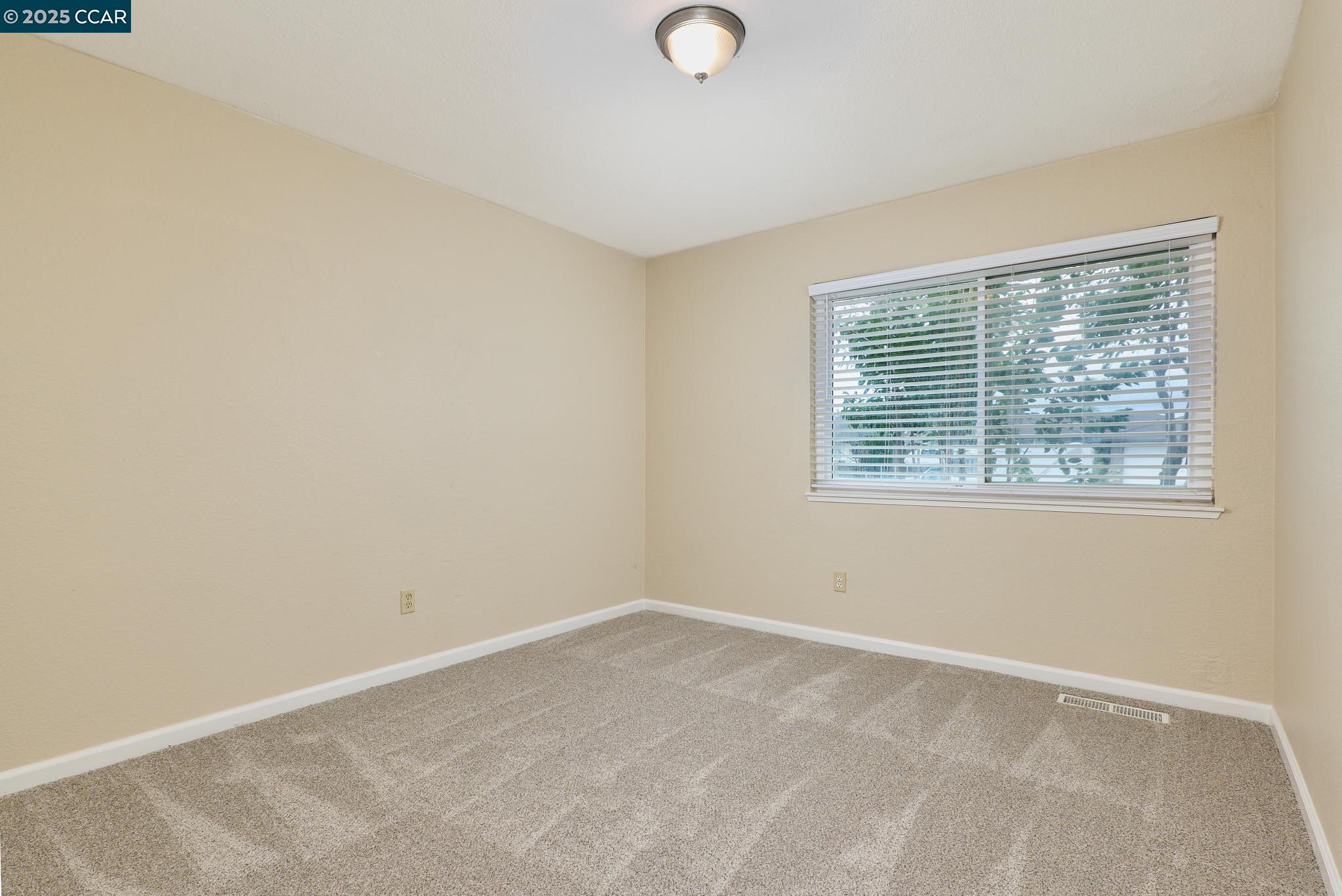 Detail Gallery Image 14 of 20 For 7537 Collingwood St, Sacramento,  CA 95822 - 3 Beds | 2 Baths