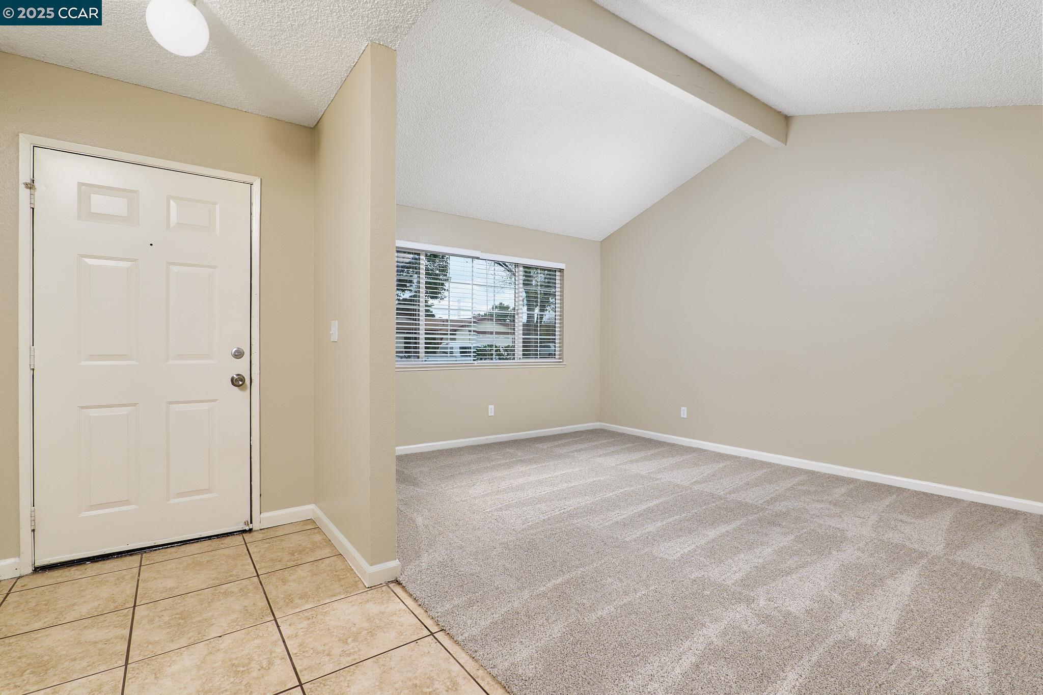 Detail Gallery Image 12 of 20 For 7827 Deer Meadow Dr, Sacramento,  CA 95823 - 3 Beds | 2 Baths