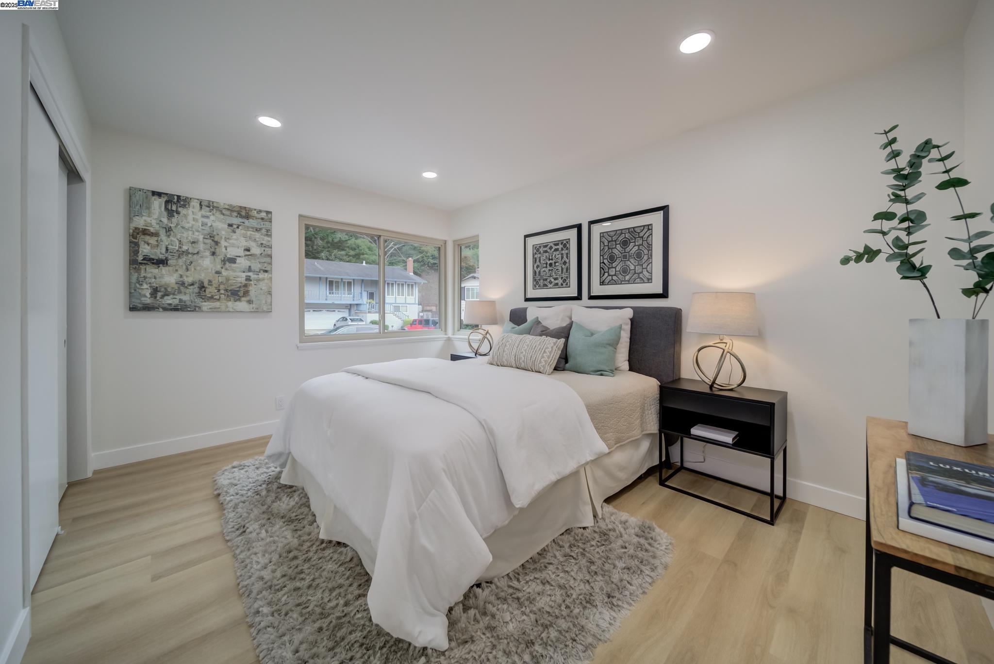 Detail Gallery Image 27 of 44 For 100 Alameda Place, San Bruno,  CA 94066-2534 - 4 Beds | 3 Baths