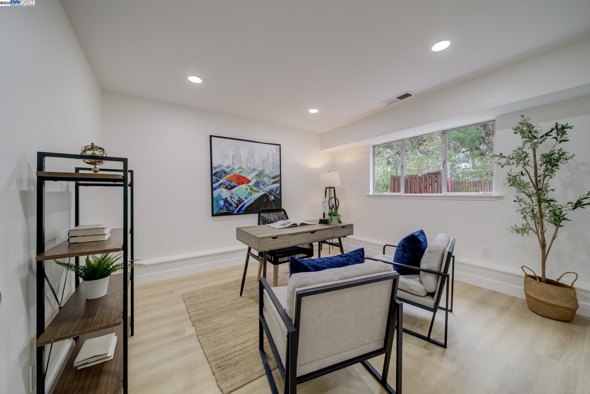 Detail Gallery Image 35 of 44 For 100 Alameda Place, San Bruno,  CA 94066-2534 - 4 Beds | 3 Baths