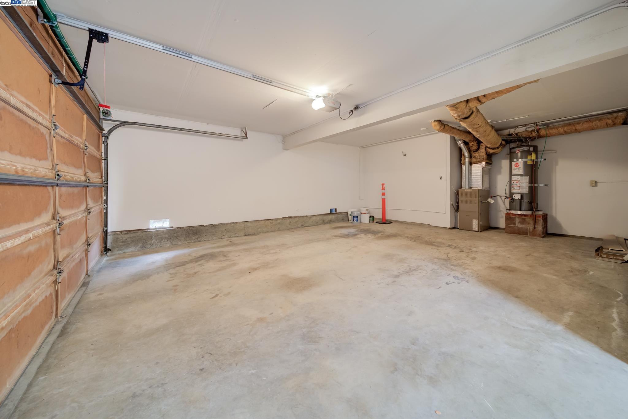 Detail Gallery Image 39 of 44 For 100 Alameda Place, San Bruno,  CA 94066-2534 - 4 Beds | 3 Baths