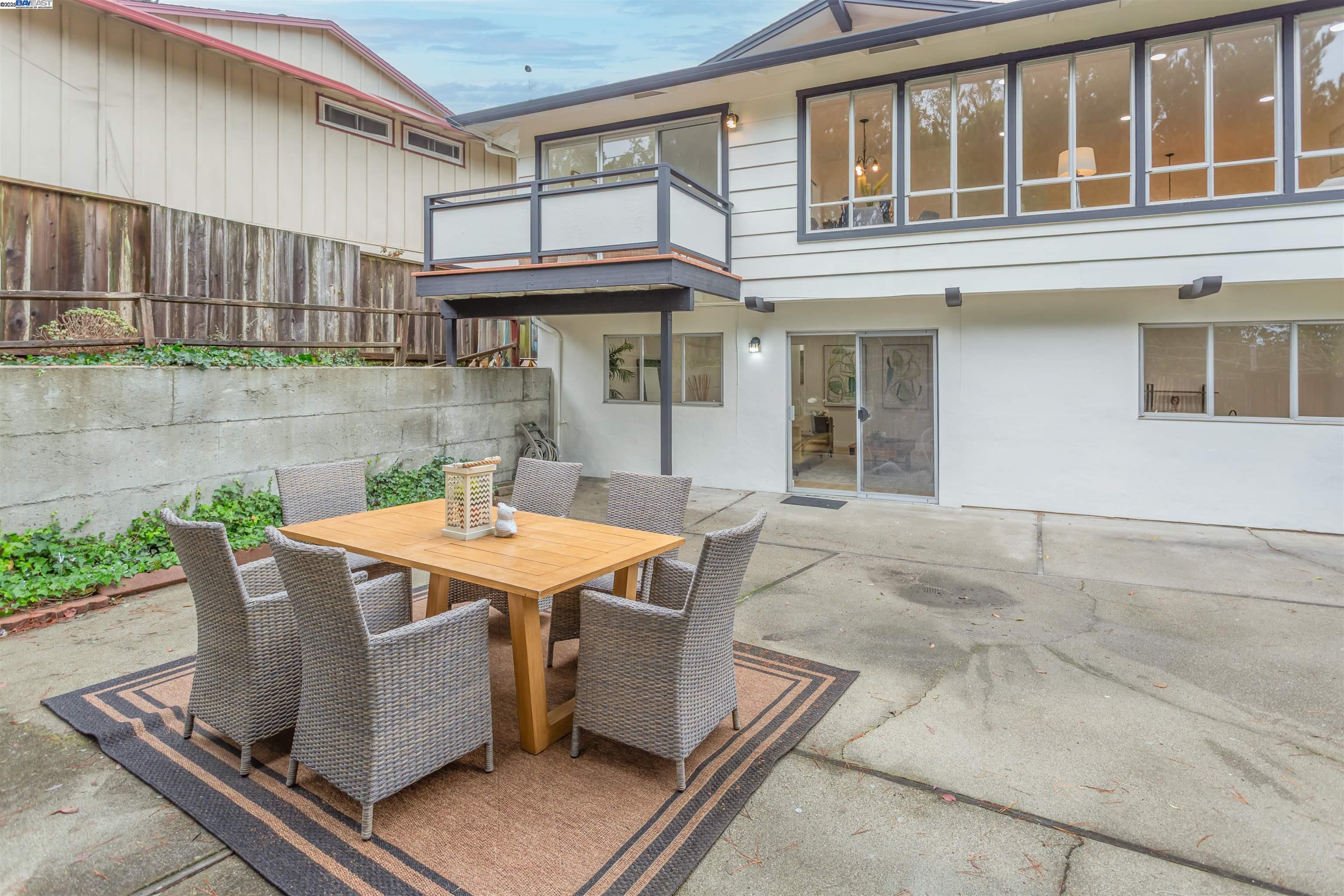 Detail Gallery Image 42 of 44 For 100 Alameda Place, San Bruno,  CA 94066-2534 - 4 Beds | 3 Baths