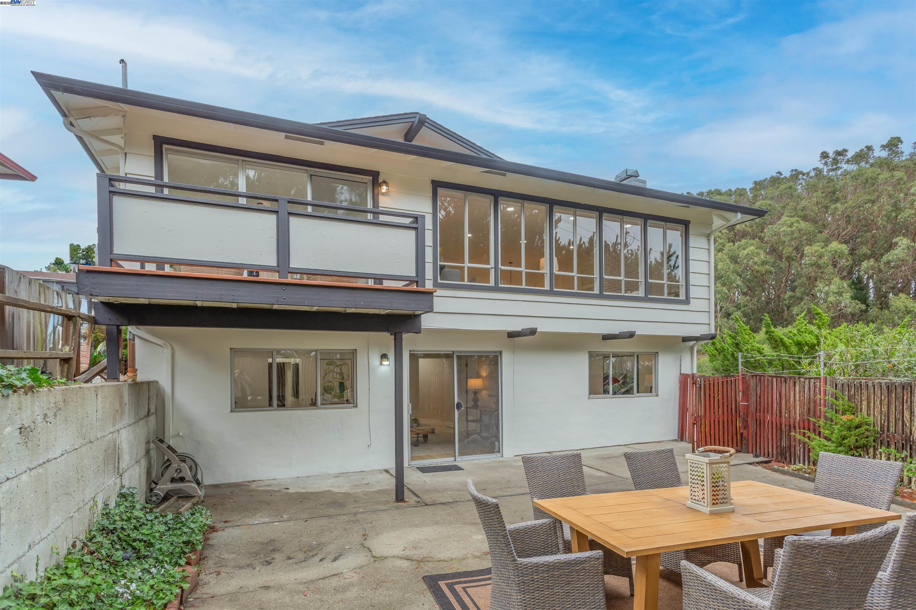 Detail Gallery Image 43 of 44 For 100 Alameda Place, San Bruno,  CA 94066-2534 - 4 Beds | 3 Baths