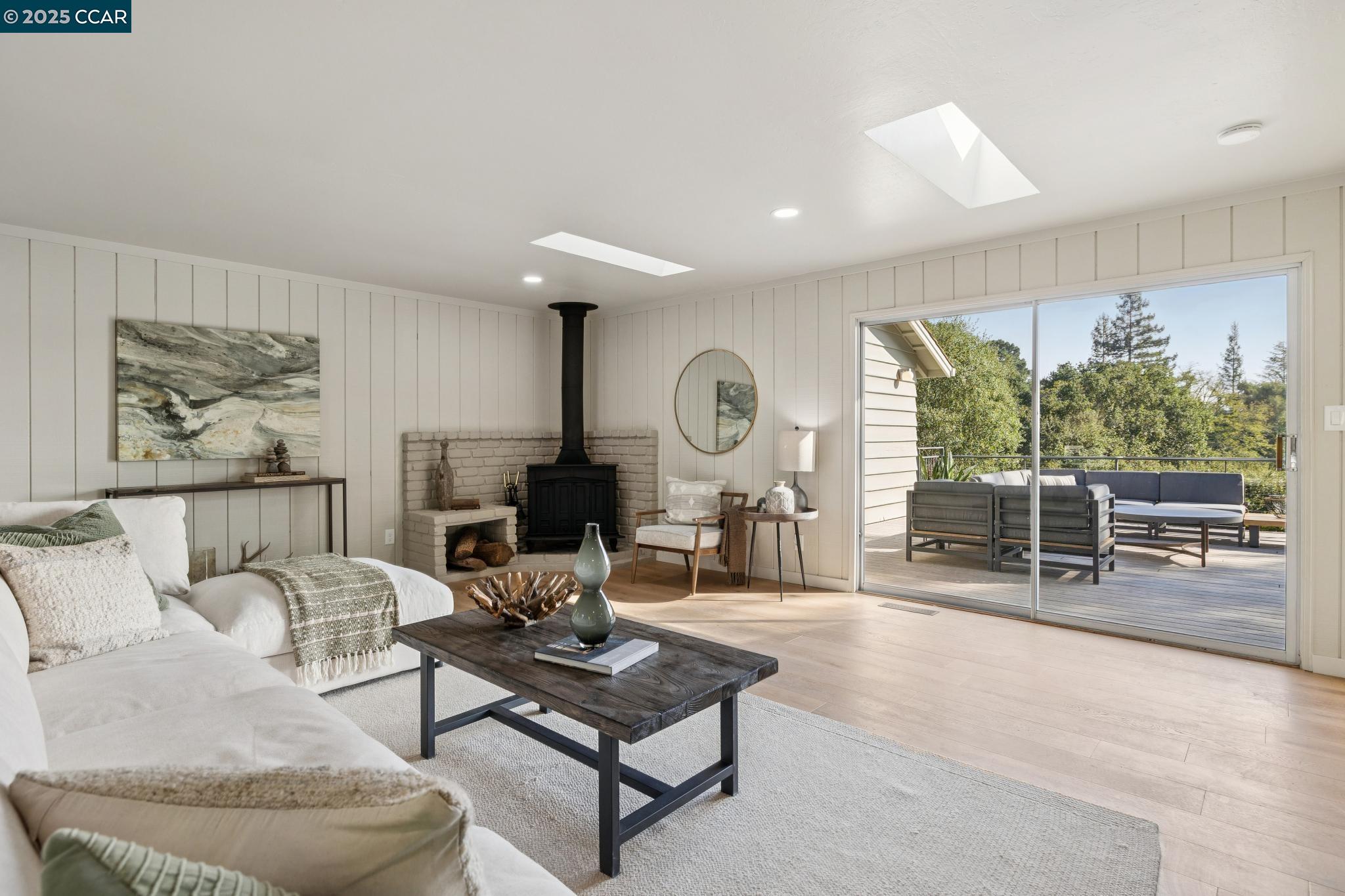 Detail Gallery Image 21 of 48 For 11 Los Dedos Rd, Orinda,  CA 94563 - 3 Beds | 2 Baths