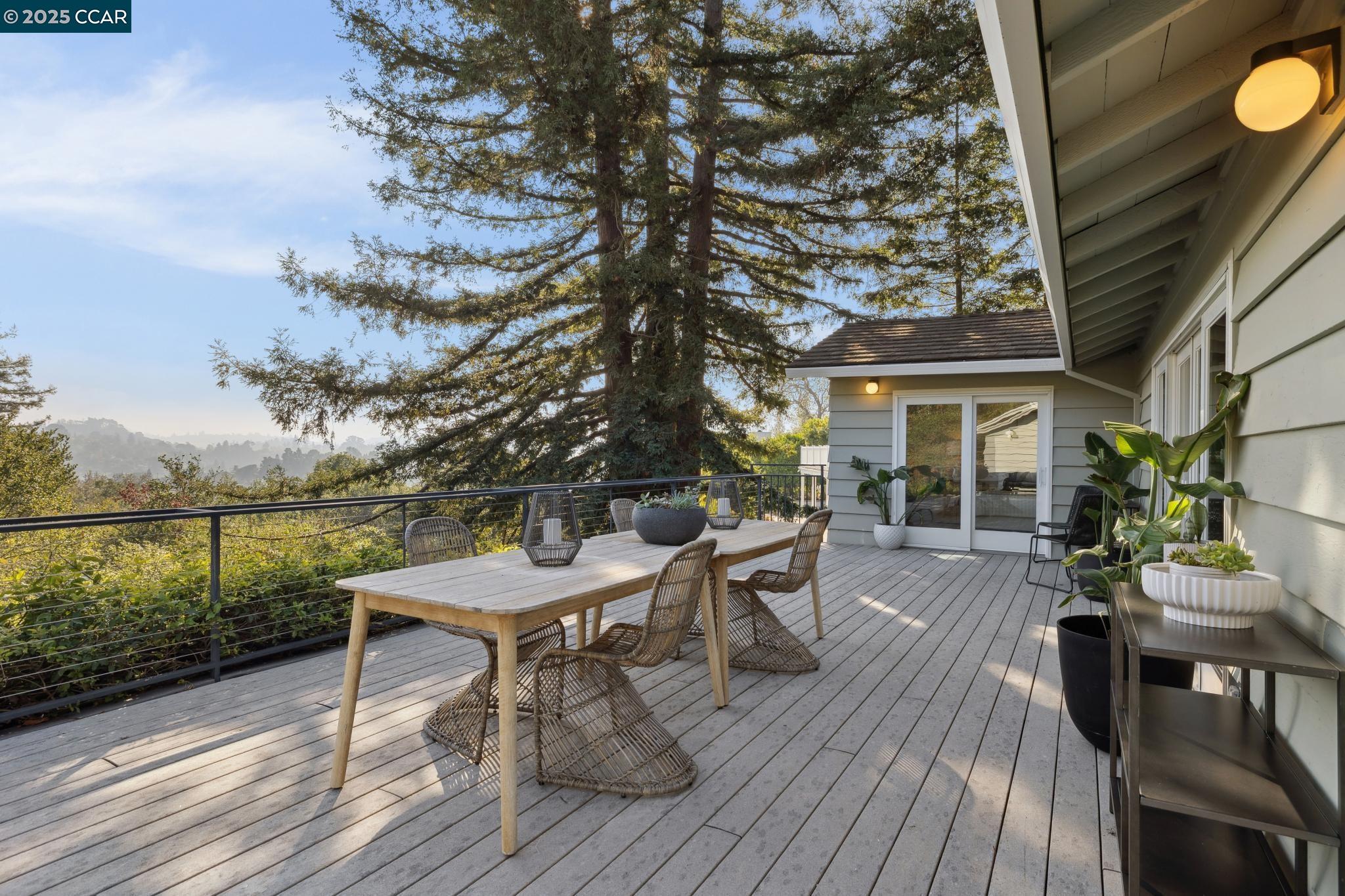 Detail Gallery Image 42 of 48 For 11 Los Dedos Rd, Orinda,  CA 94563 - 3 Beds | 2 Baths