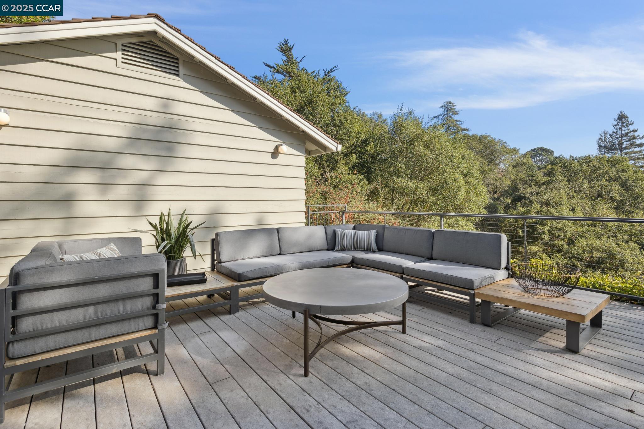 Detail Gallery Image 45 of 48 For 11 Los Dedos Rd, Orinda,  CA 94563 - 3 Beds | 2 Baths