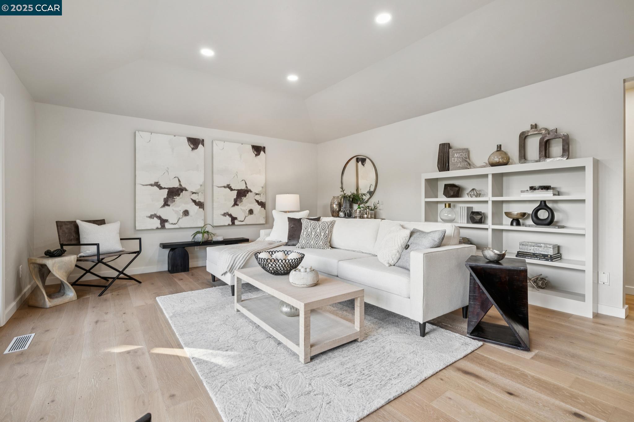 Detail Gallery Image 7 of 48 For 11 Los Dedos Rd, Orinda,  CA 94563 - 3 Beds | 2 Baths