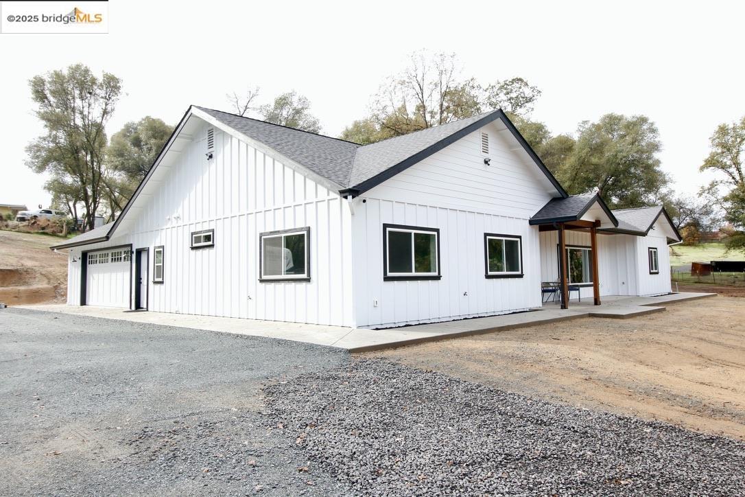 Front Image Thumbnail for EB41117626