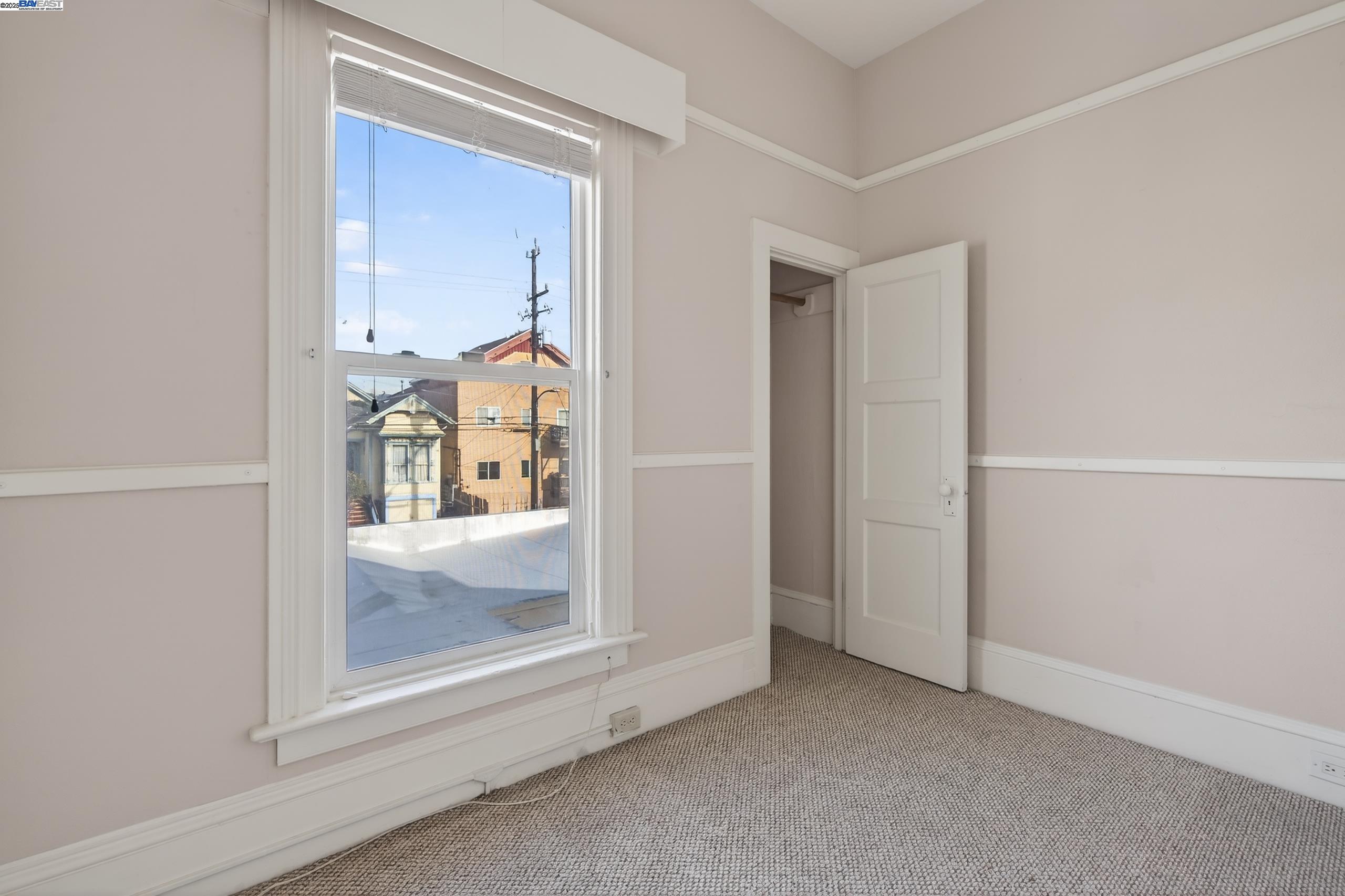 Detail Gallery Image 15 of 31 For 1011 E 11th St, Oakland,  CA 94606 - – Beds | – Baths