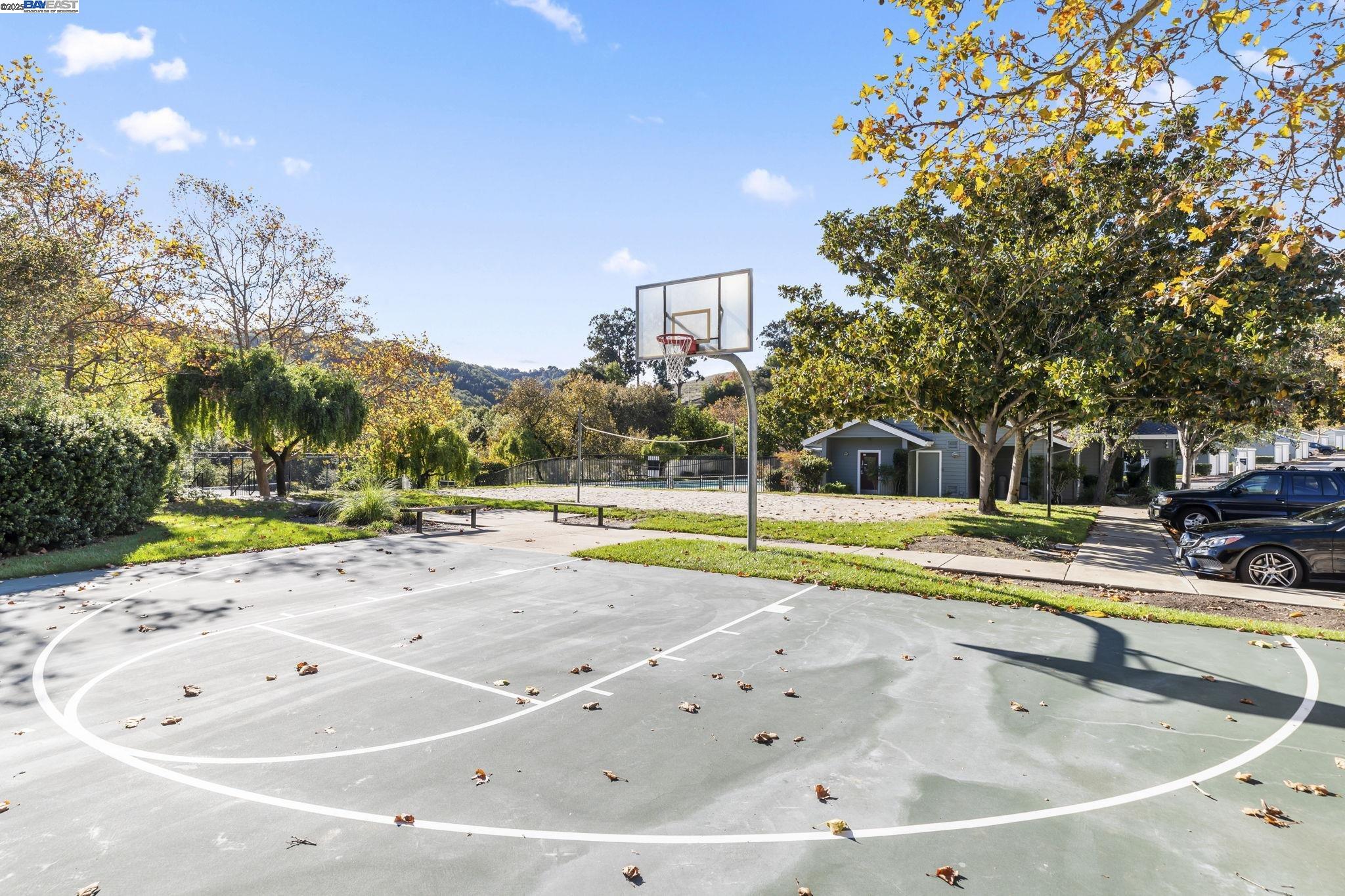 Detail Gallery Image 43 of 51 For 8170 Mountain View Dr #F,  Pleasanton,  CA 94588 - 1 Beds | 1 Baths