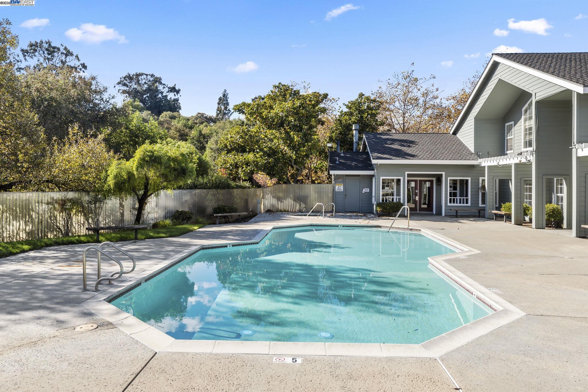 Detail Gallery Image 45 of 51 For 8170 Mountain View Dr #F,  Pleasanton,  CA 94588 - 1 Beds | 1 Baths