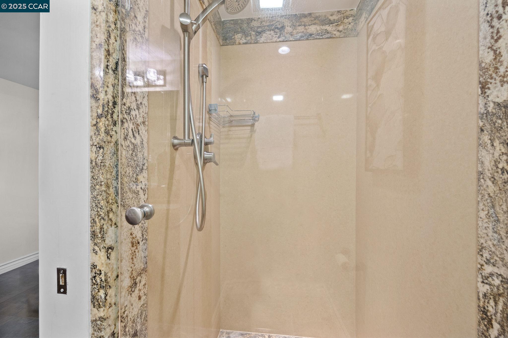 Detail Gallery Image 23 of 47 For 1129 Avenida Sevilla 5b,  Walnut Creek,  CA 94595 - 2 Beds | 2 Baths