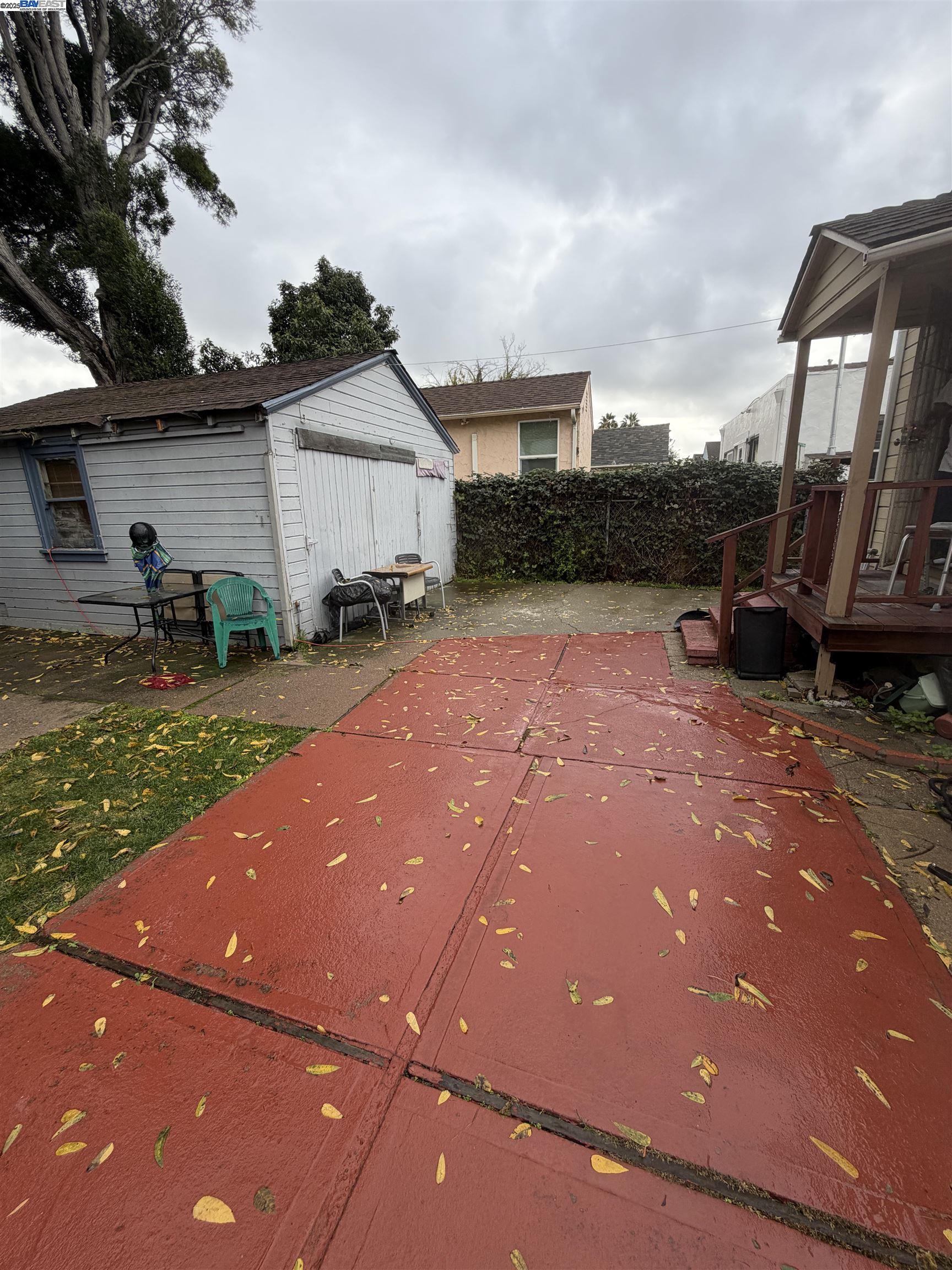 Detail Gallery Image 20 of 24 For 2014 100th  Ave, Oakland,  CA 94603 - 2 Beds | 1 Baths