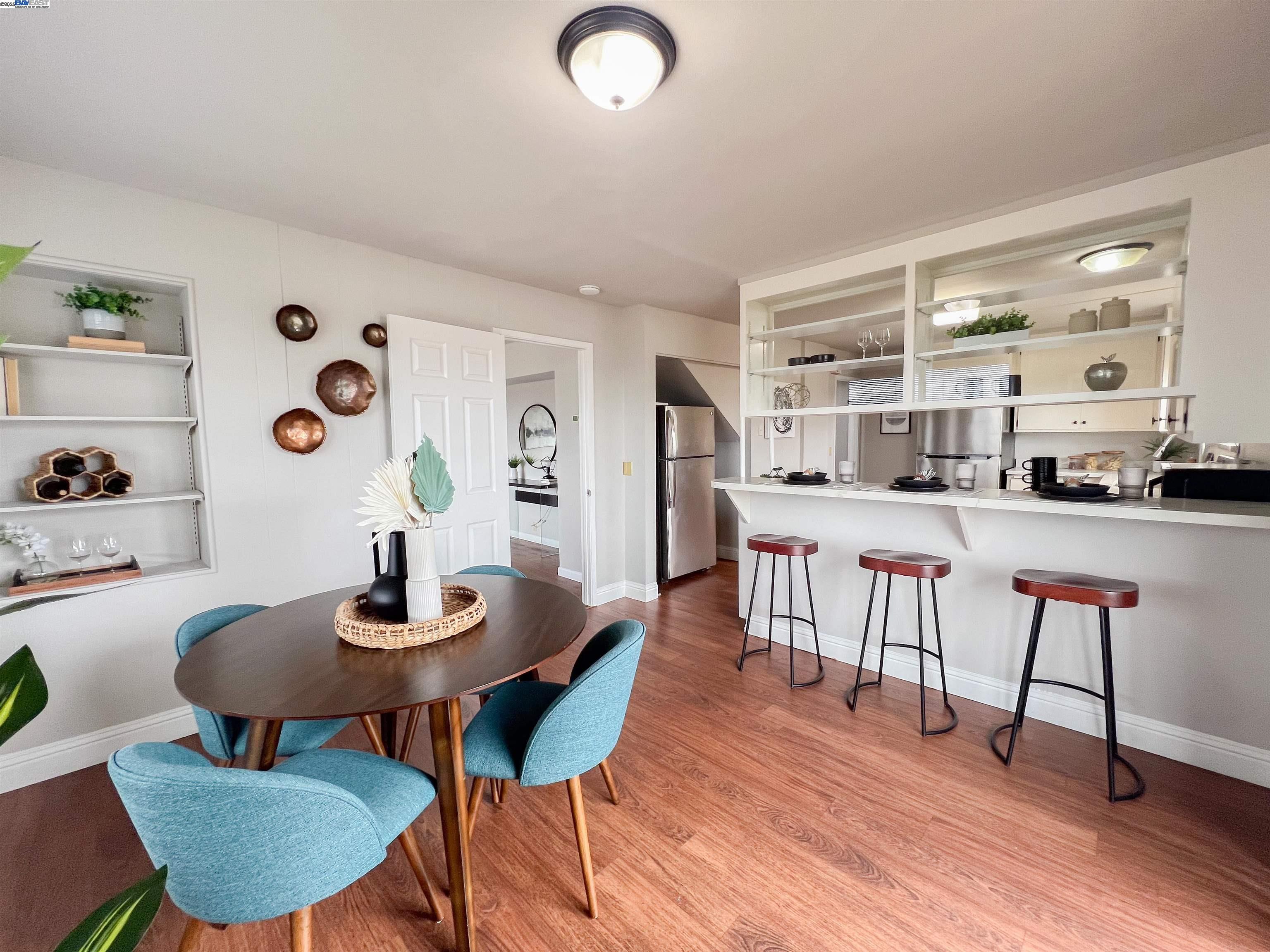 Detail Gallery Image 8 of 58 For 1444 Walnut St, Berkeley,  CA 94709 - – Beds | – Baths