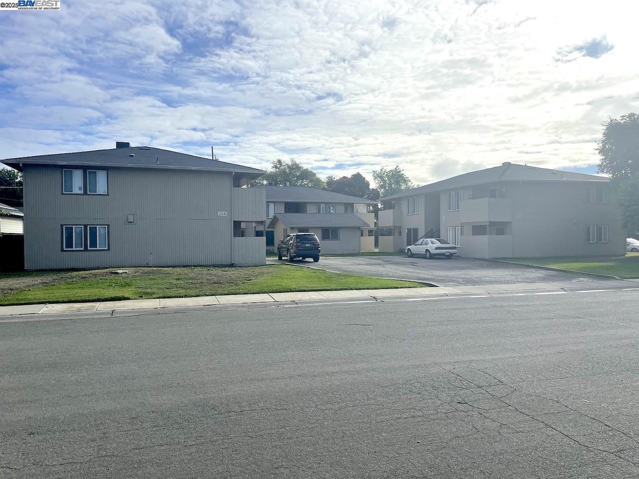 Front Image Thumbnail for BE41117636