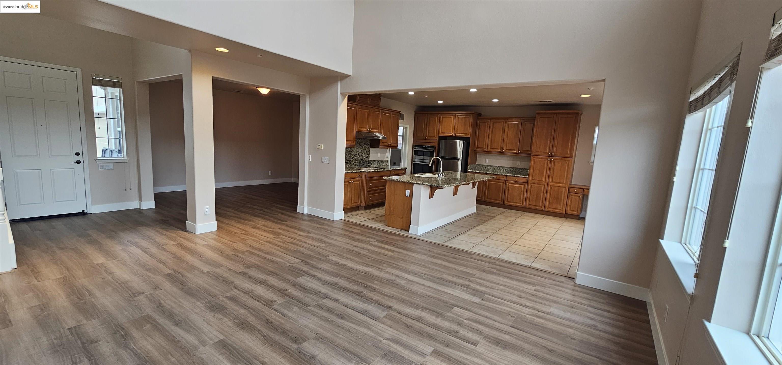 Detail Gallery Image 5 of 14 For 1876 Tarragon Dr, Brentwood,  CA 94513 - 5 Beds | 3 Baths