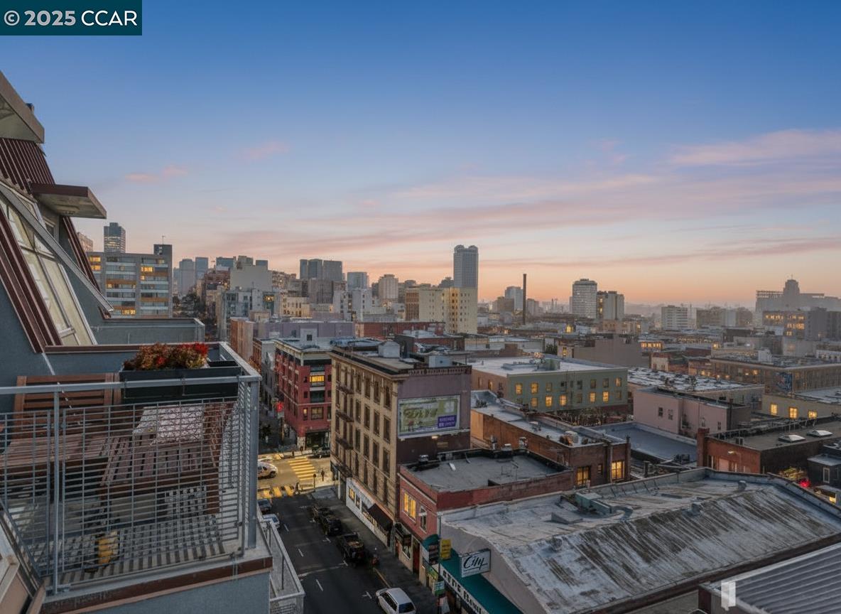 Front Image Thumbnail for CC41117639