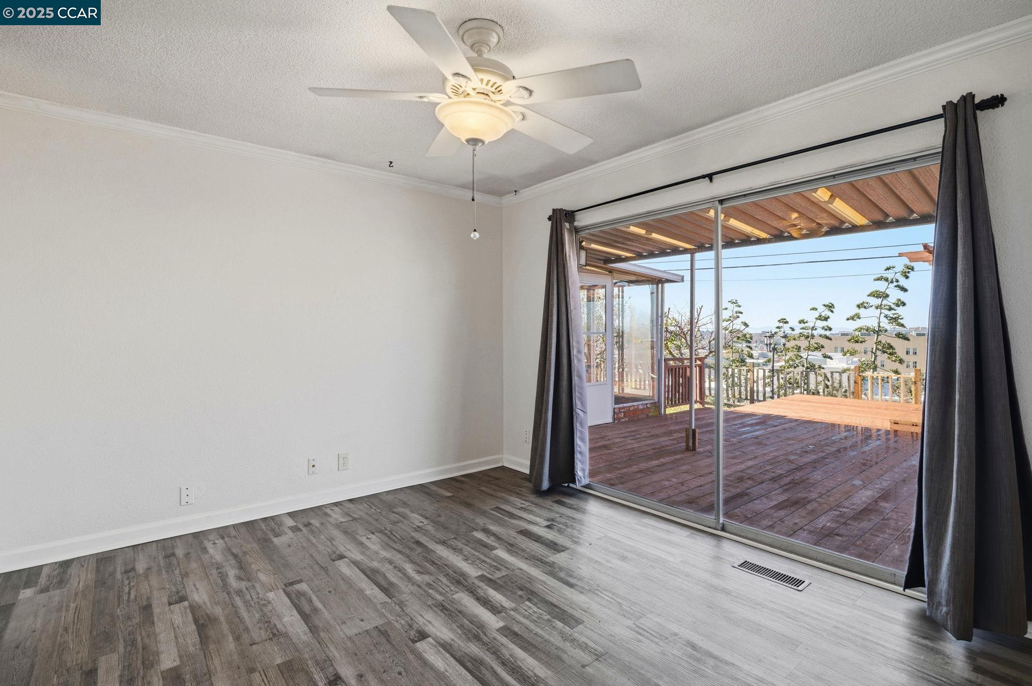 Detail Gallery Image 20 of 39 For 931 N Camino Alto Drive, Vallejo,  CA 94589 - 3 Beds | 2 Baths