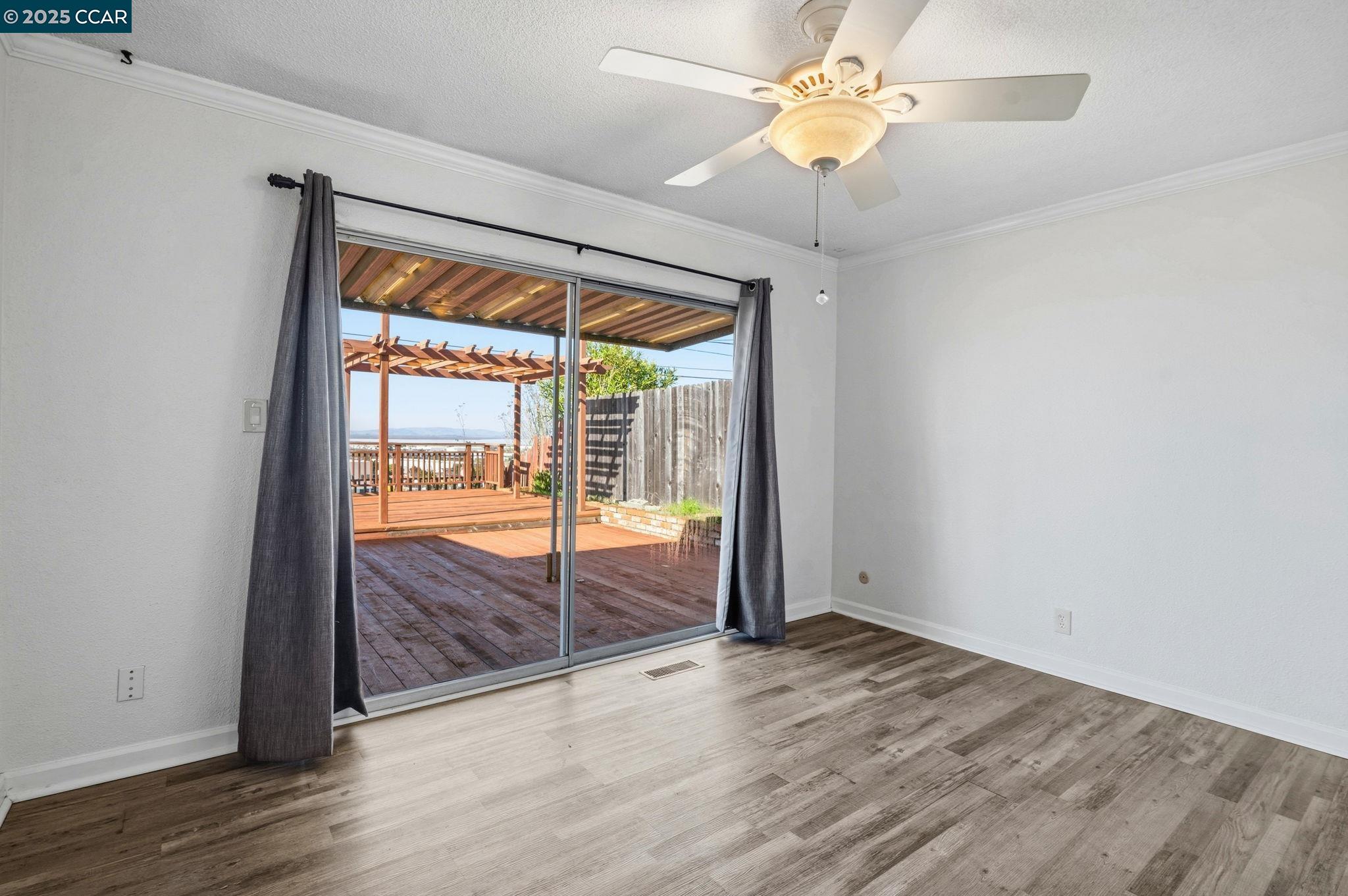 Detail Gallery Image 21 of 39 For 931 N Camino Alto Drive, Vallejo,  CA 94589 - 3 Beds | 2 Baths