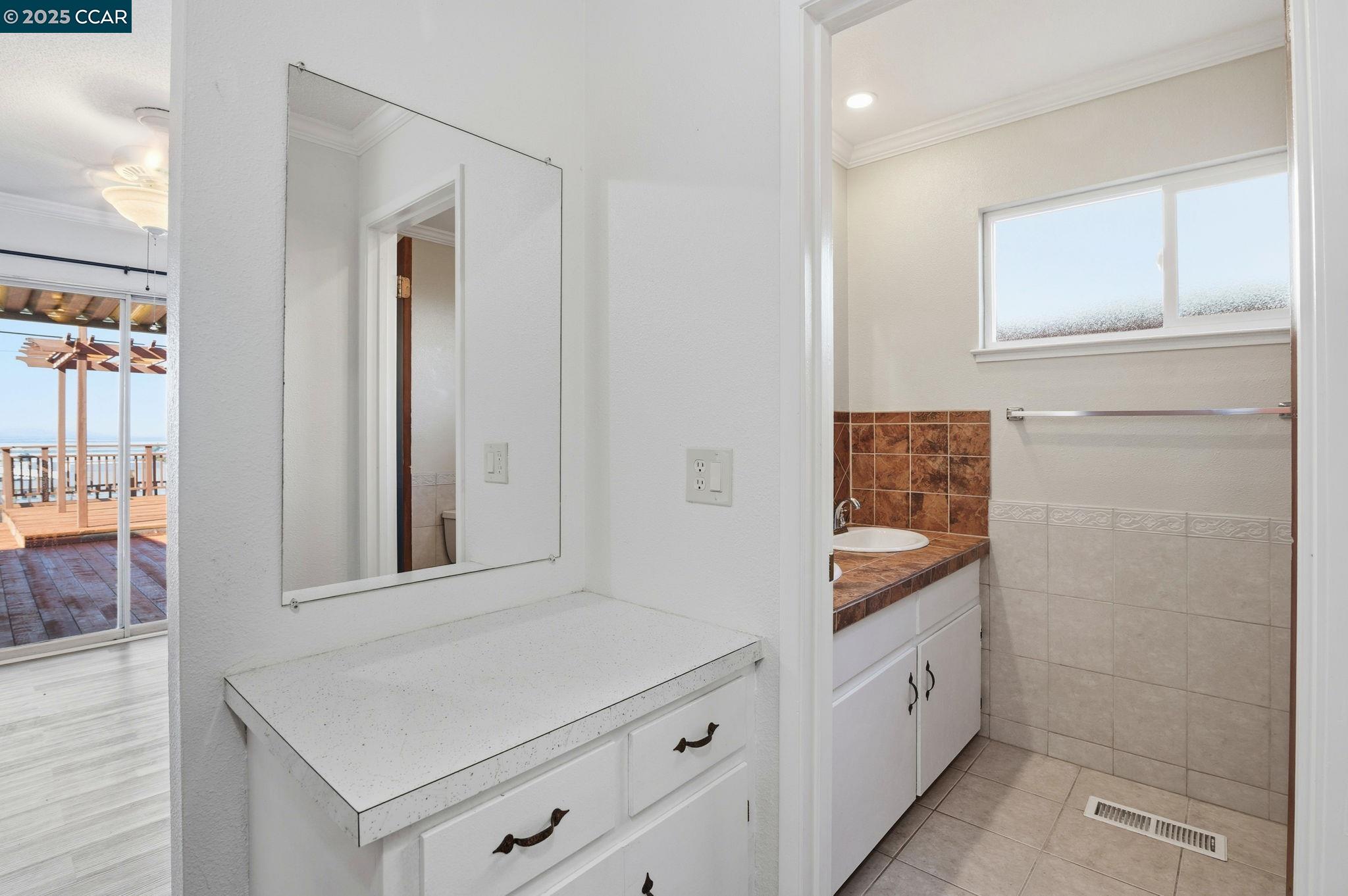 Detail Gallery Image 26 of 39 For 931 N Camino Alto Drive, Vallejo,  CA 94589 - 3 Beds | 2 Baths