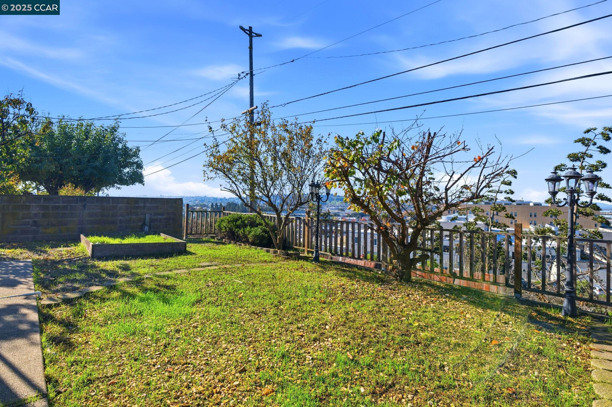 Detail Gallery Image 38 of 39 For 931 N Camino Alto Drive, Vallejo,  CA 94589 - 3 Beds | 2 Baths
