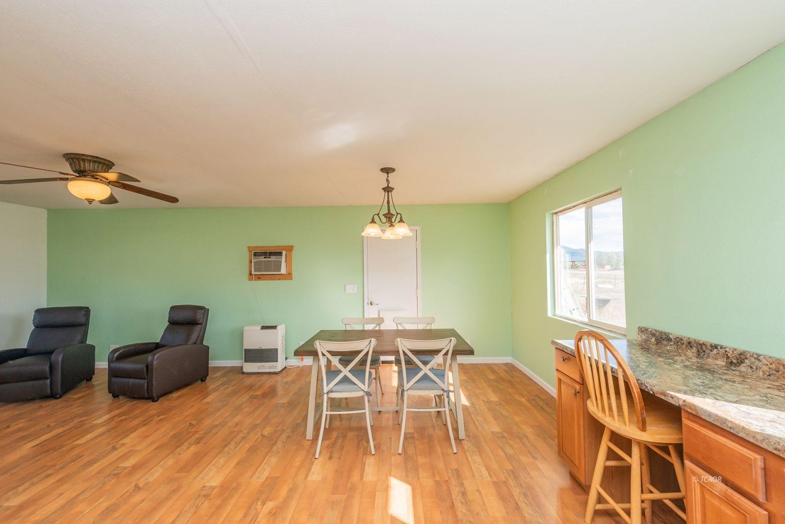 Detail Gallery Image 14 of 42 For 1095 Hyampom Rd, Hayfork,  CA 96041 - 2 Beds | 1 Baths