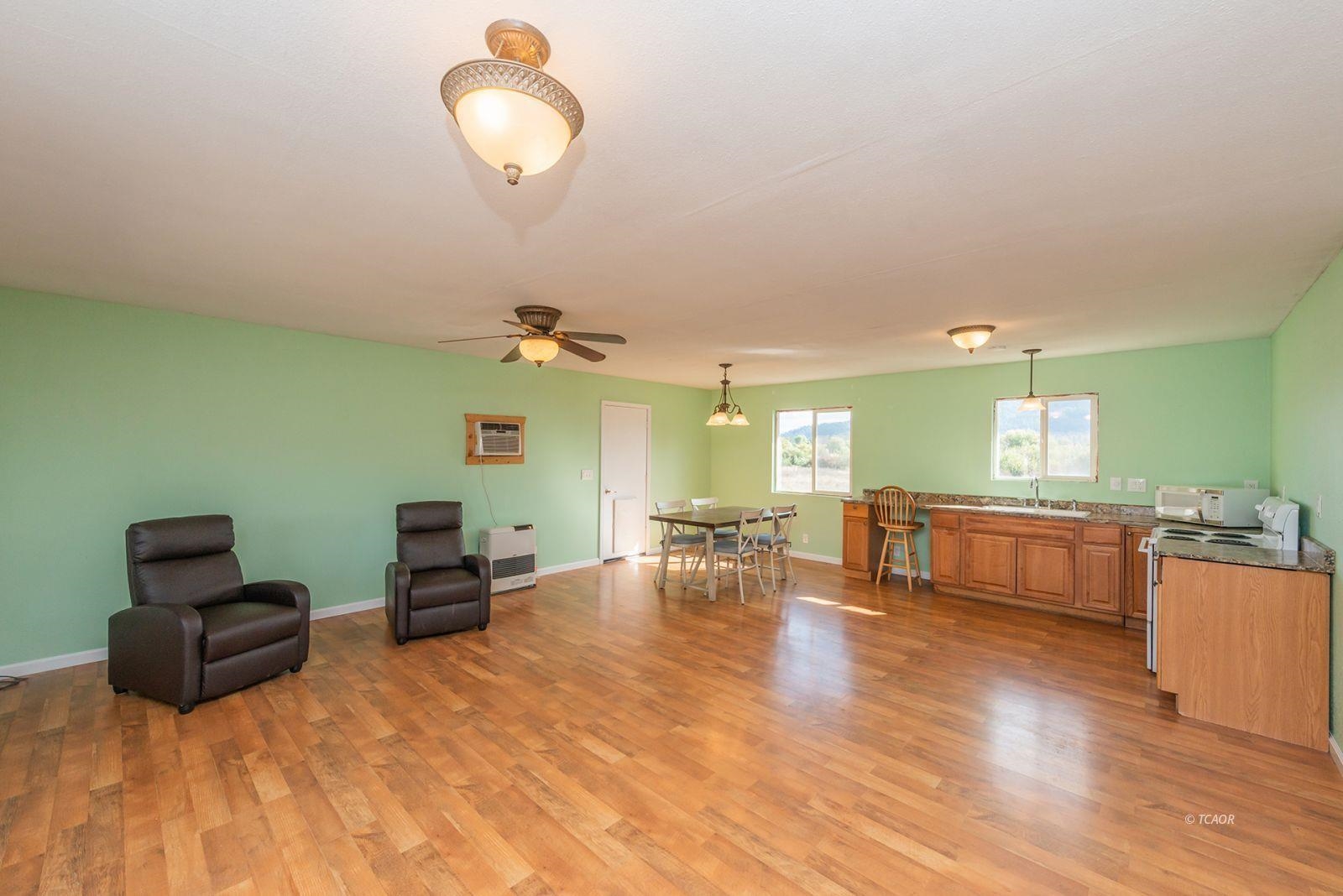 Detail Gallery Image 5 of 42 For 1095 Hyampom Rd, Hayfork,  CA 96041 - 2 Beds | 1 Baths