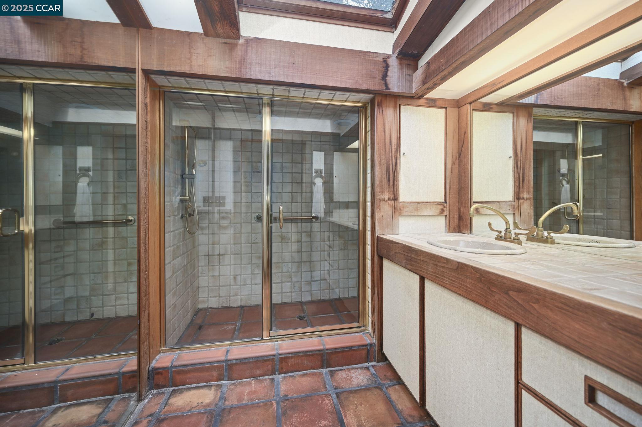 Detail Gallery Image 21 of 42 For 230 Moraga Way, Orinda,  CA 94563-3837 - 3 Beds | 3 Baths