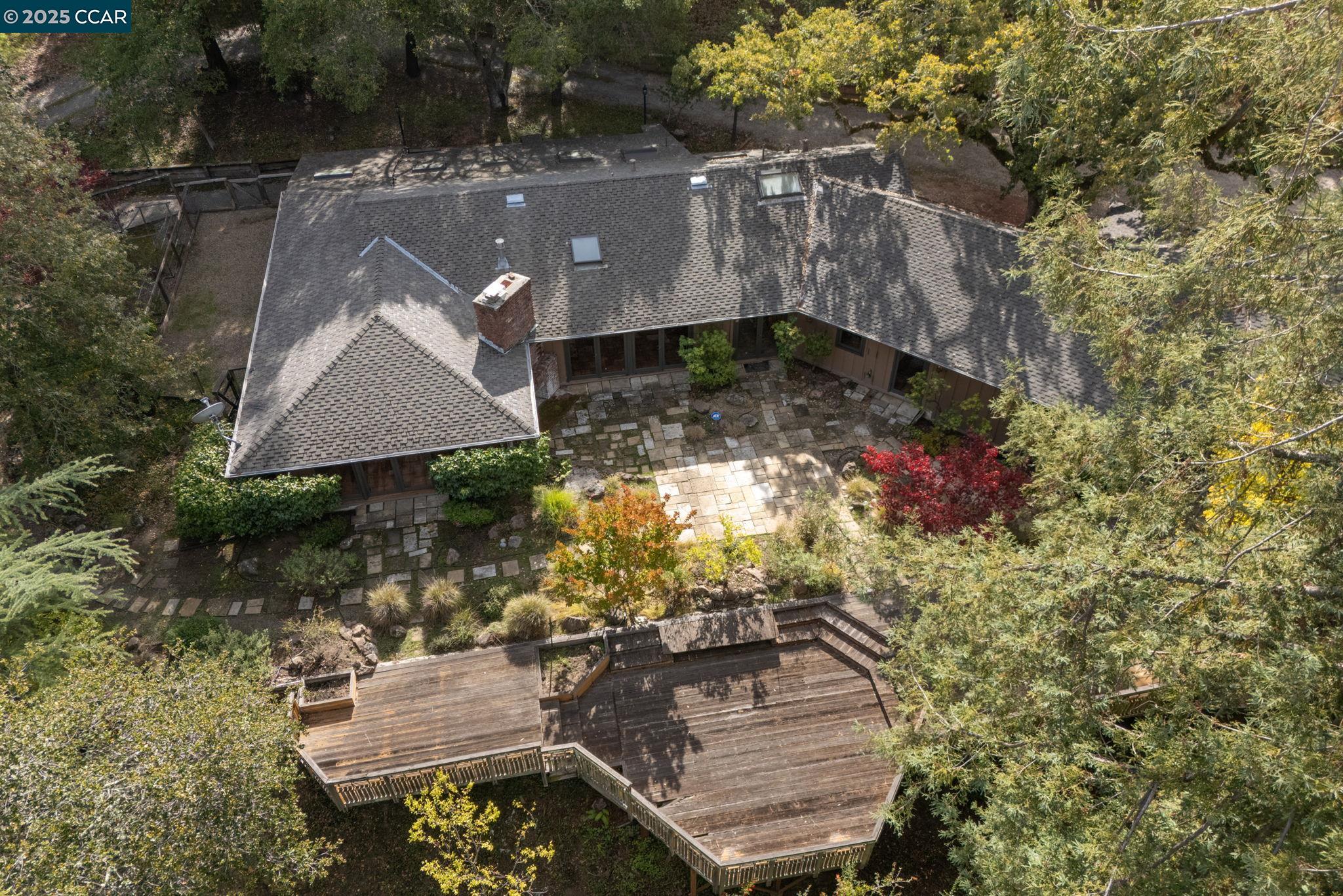 Detail Gallery Image 31 of 42 For 230 Moraga Way, Orinda,  CA 94563-3837 - 3 Beds | 3 Baths