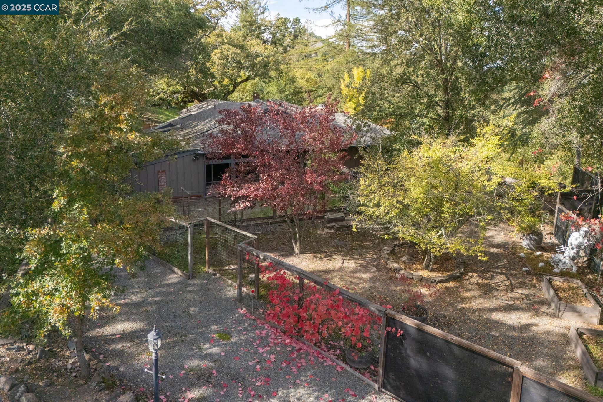 Detail Gallery Image 38 of 42 For 230 Moraga Way, Orinda,  CA 94563-3837 - 3 Beds | 3 Baths