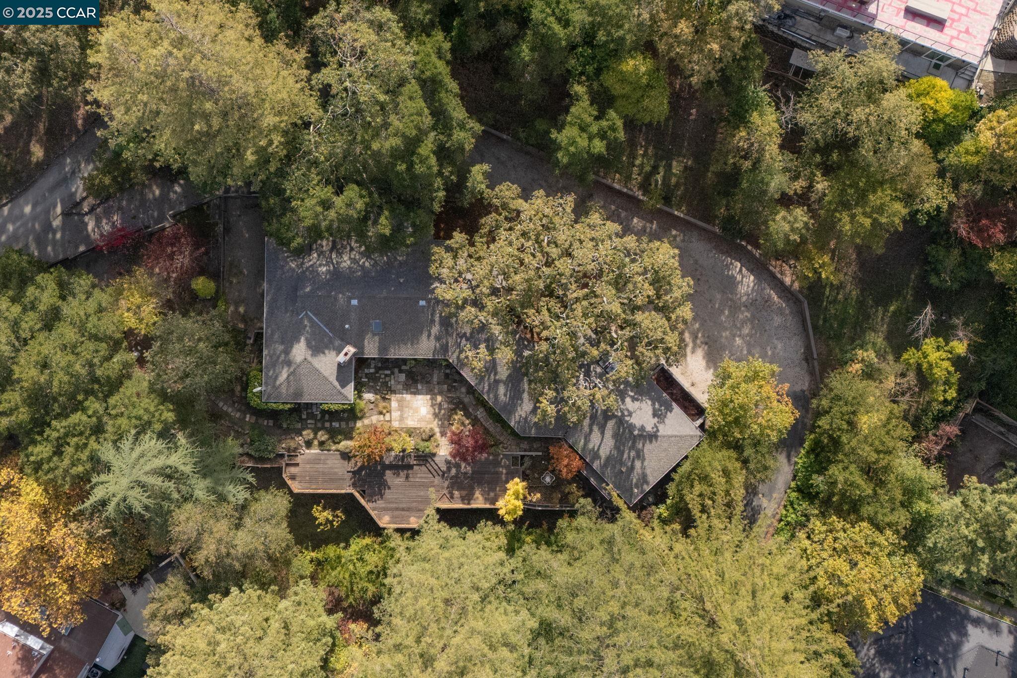 Detail Gallery Image 41 of 42 For 230 Moraga Way, Orinda,  CA 94563-3837 - 3 Beds | 3 Baths